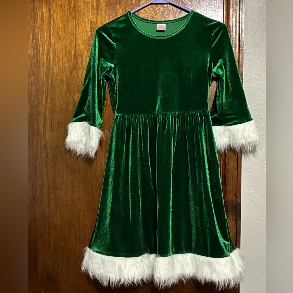 Gorgeous Christmas Dress girls size 
L 10–12
Great condition
